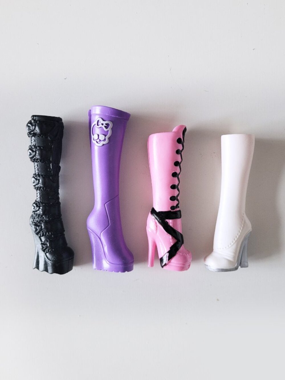 Monster High Single Shoe Lot